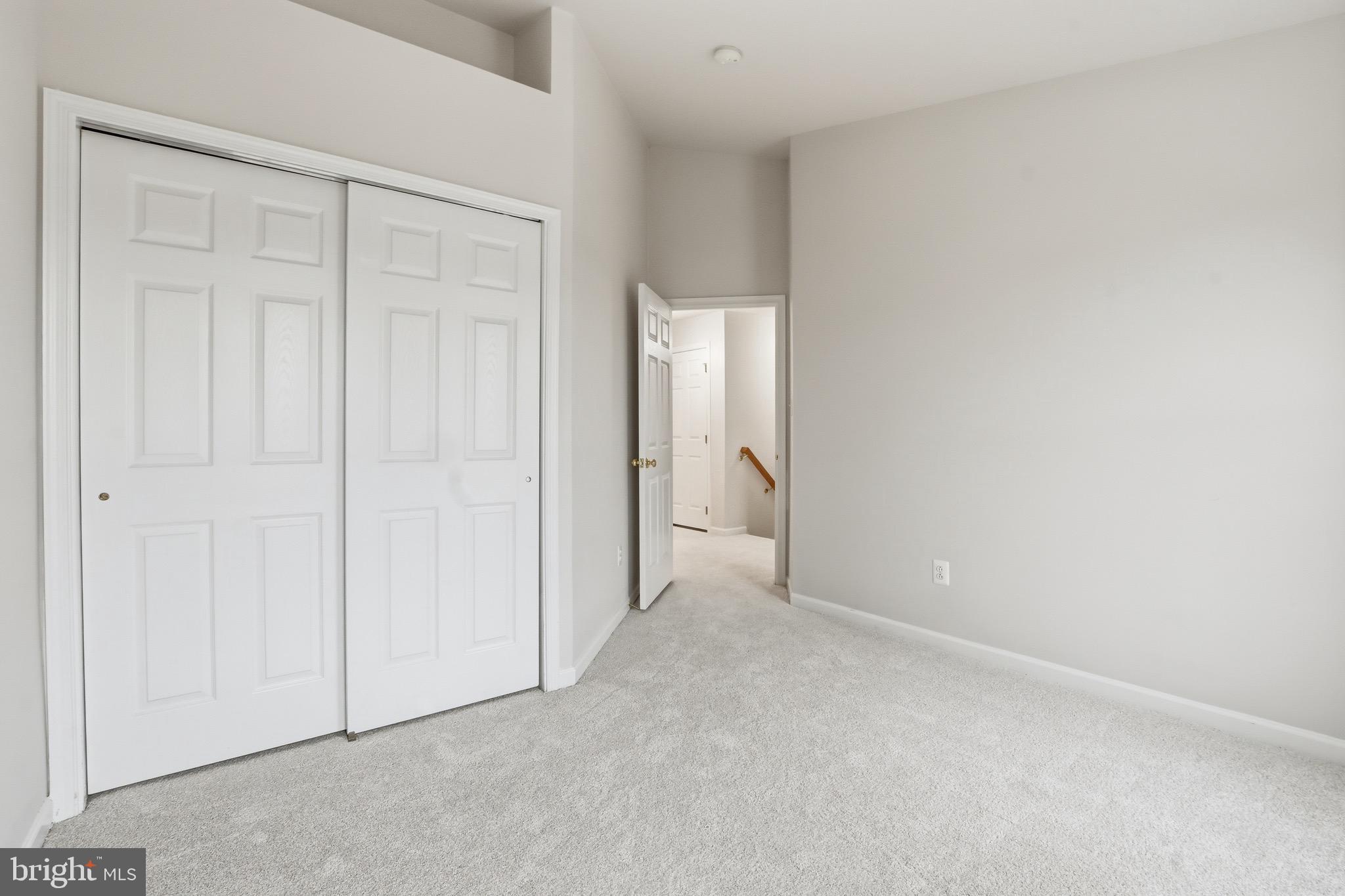 SOUTH RIDING - Residential