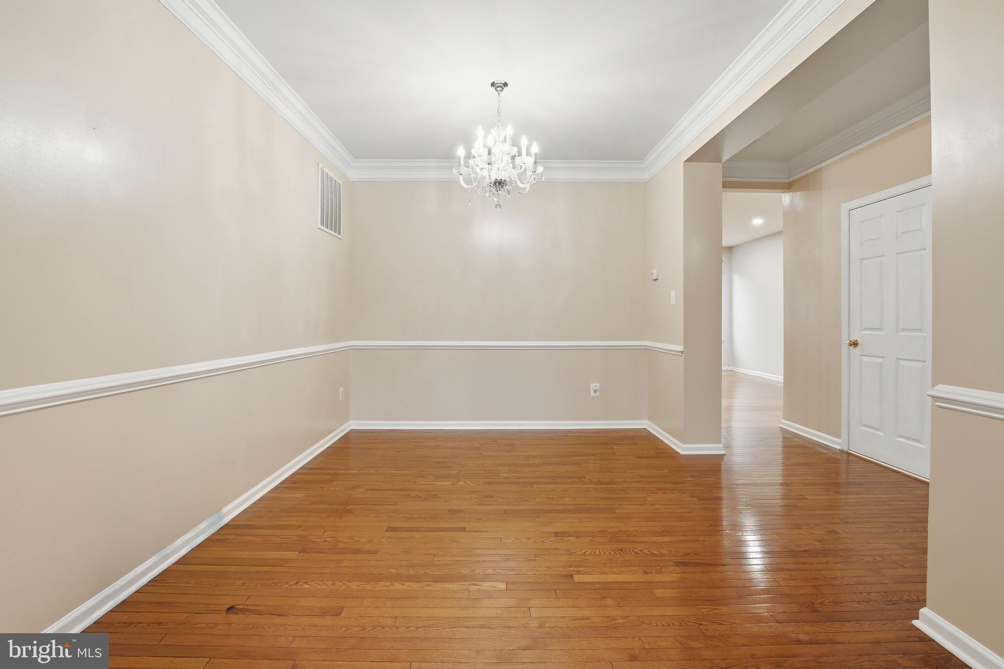 SOUTH RIDING - Residential