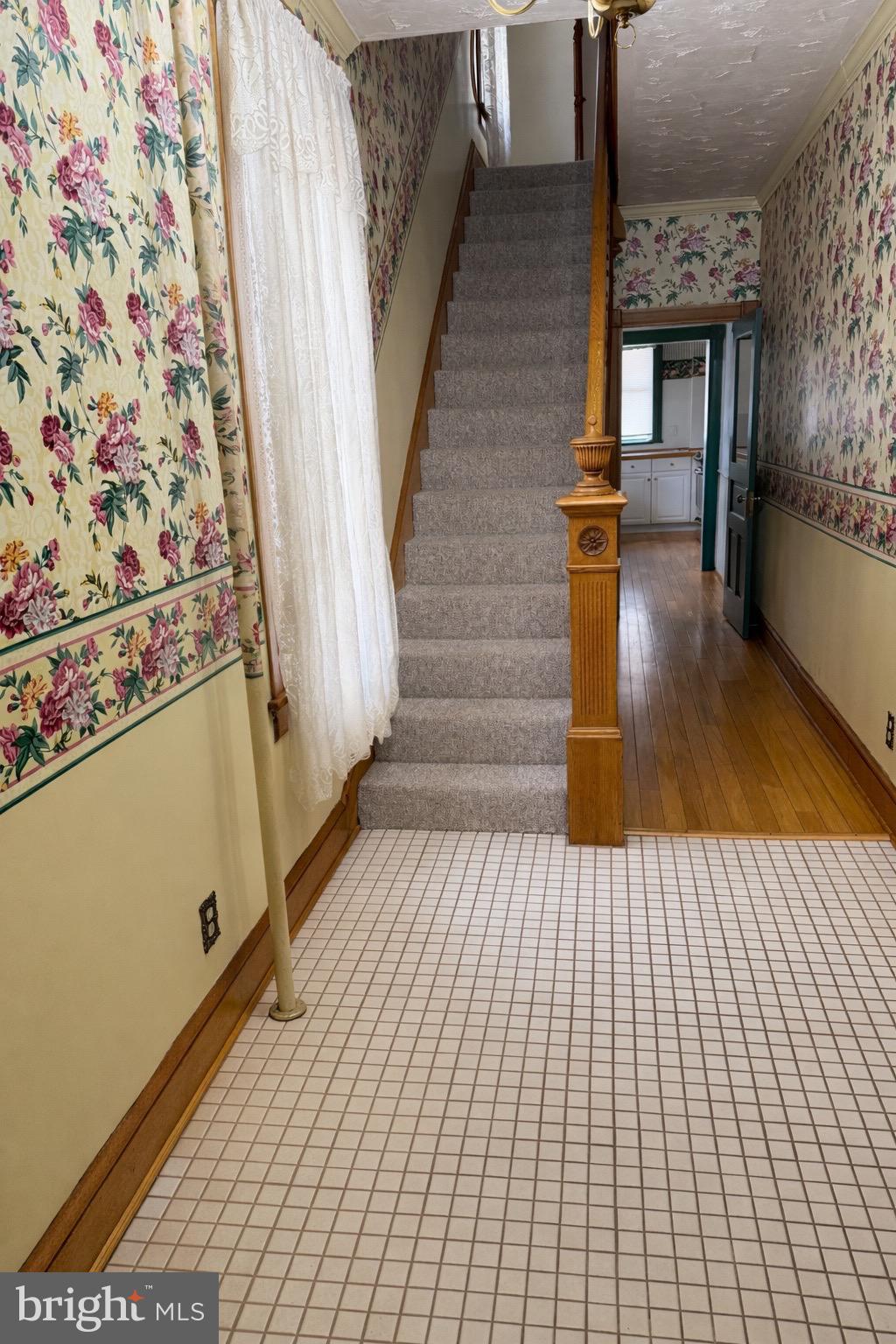 WEST SIDE - Residential