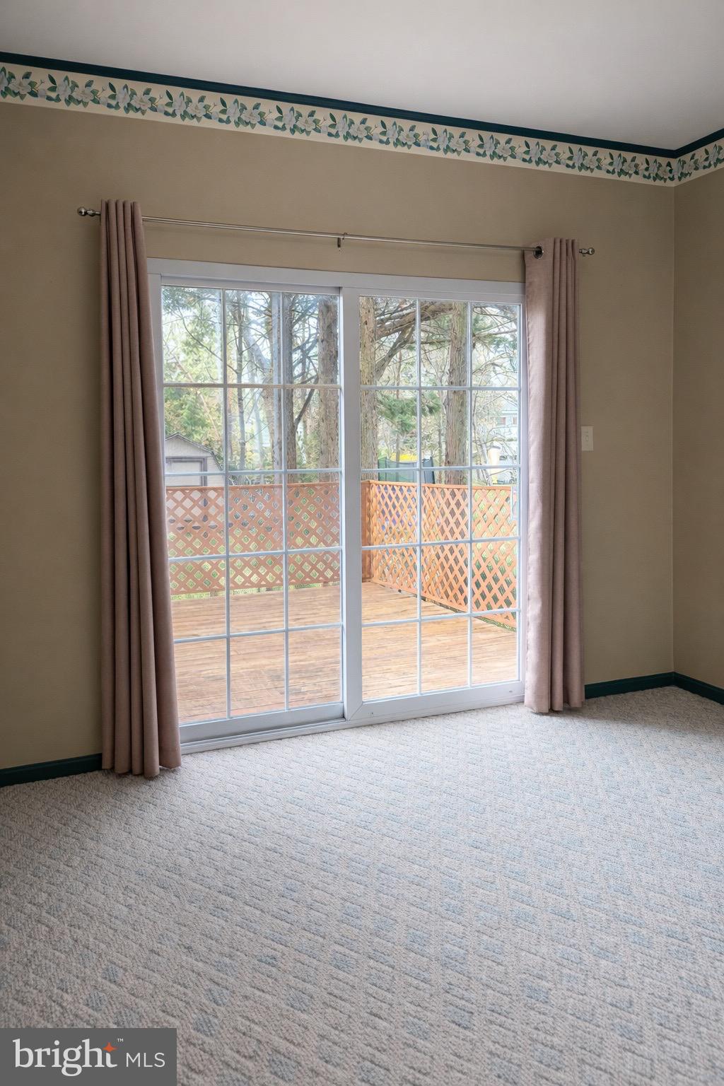 WEST SIDE - Residential