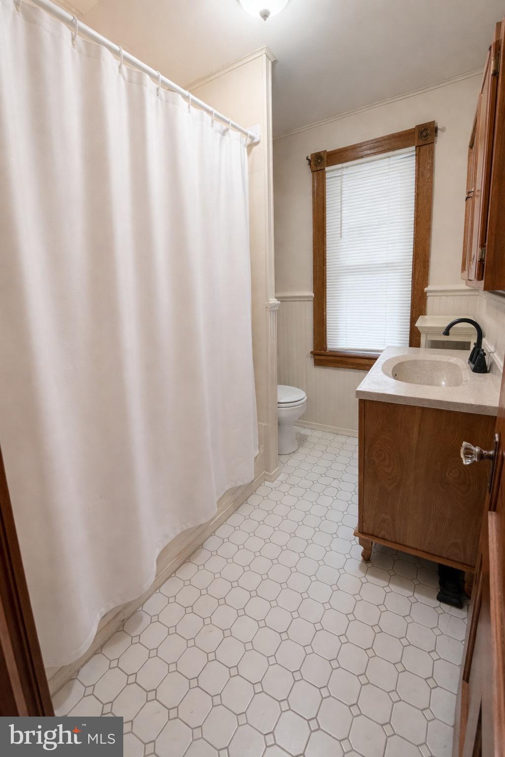 WEST SIDE - Residential