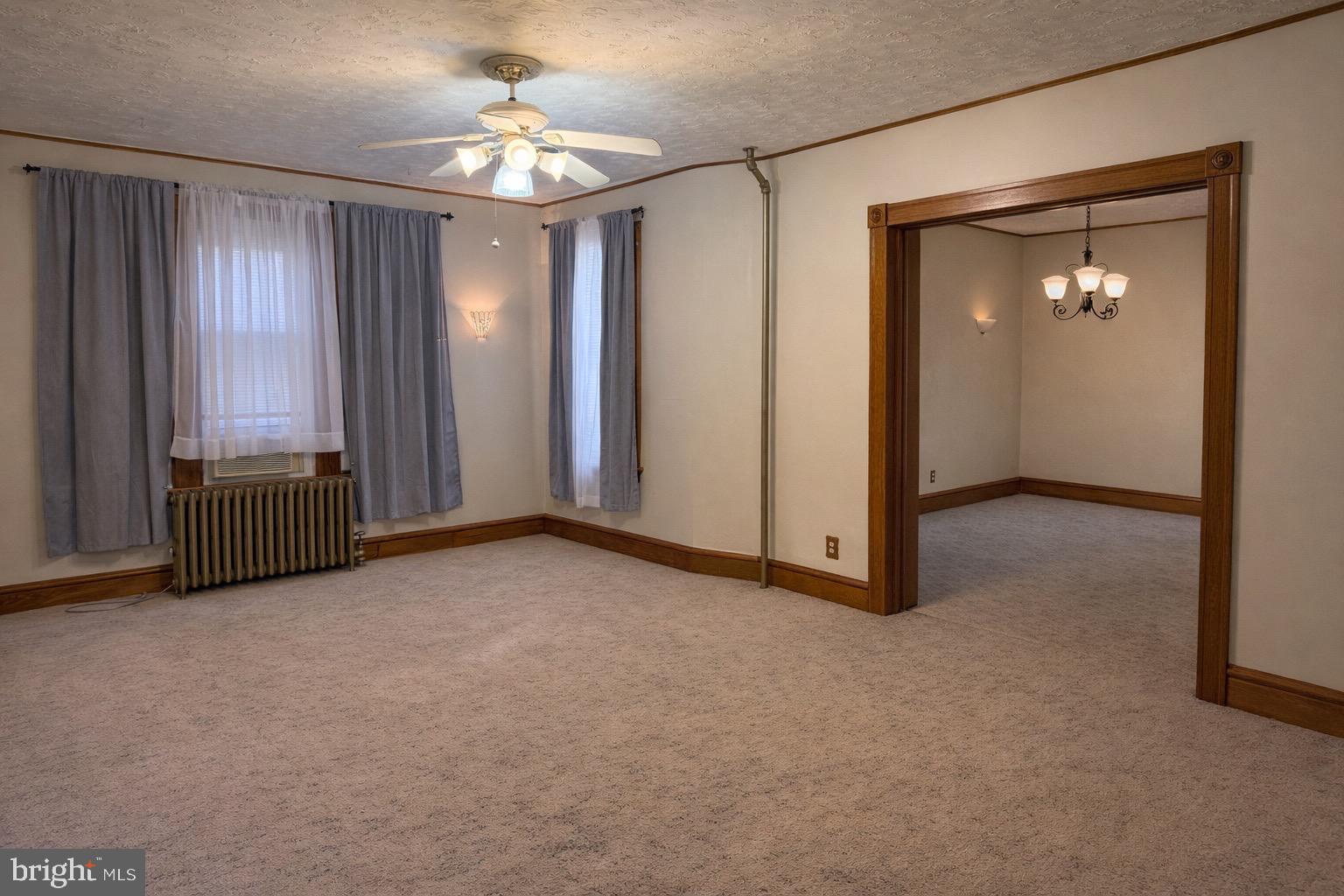 WEST SIDE - Residential