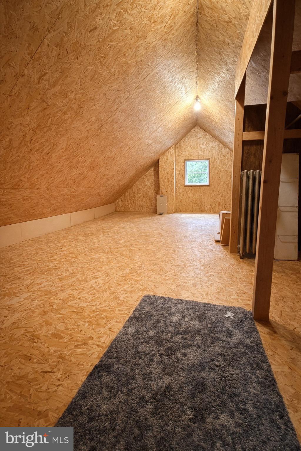 WEST SIDE - Residential