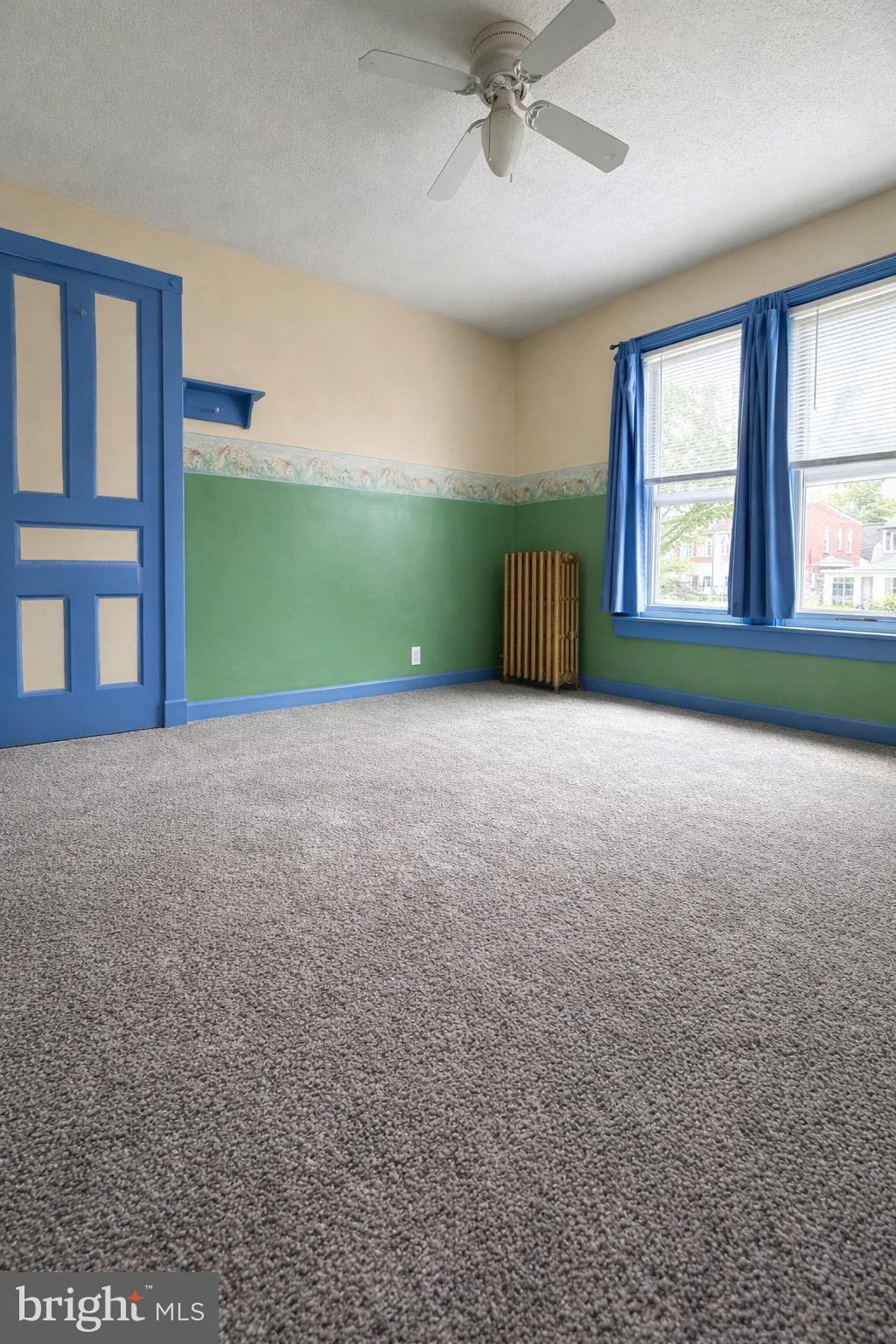 WEST SIDE - Residential