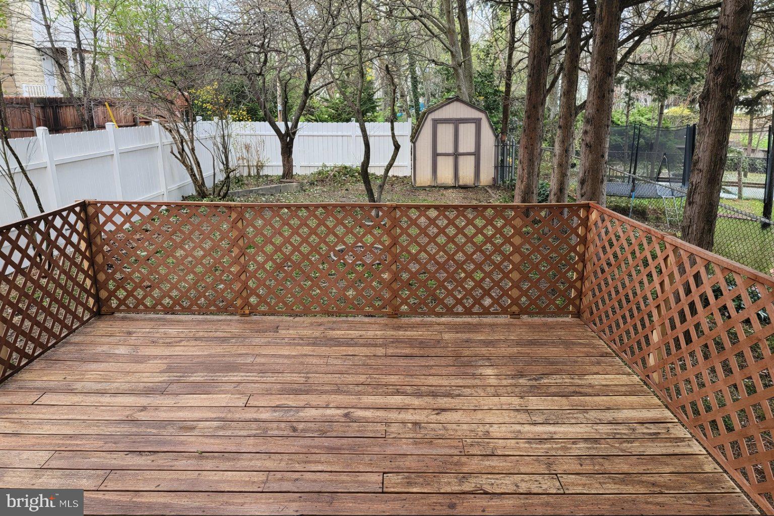 WEST SIDE - Residential