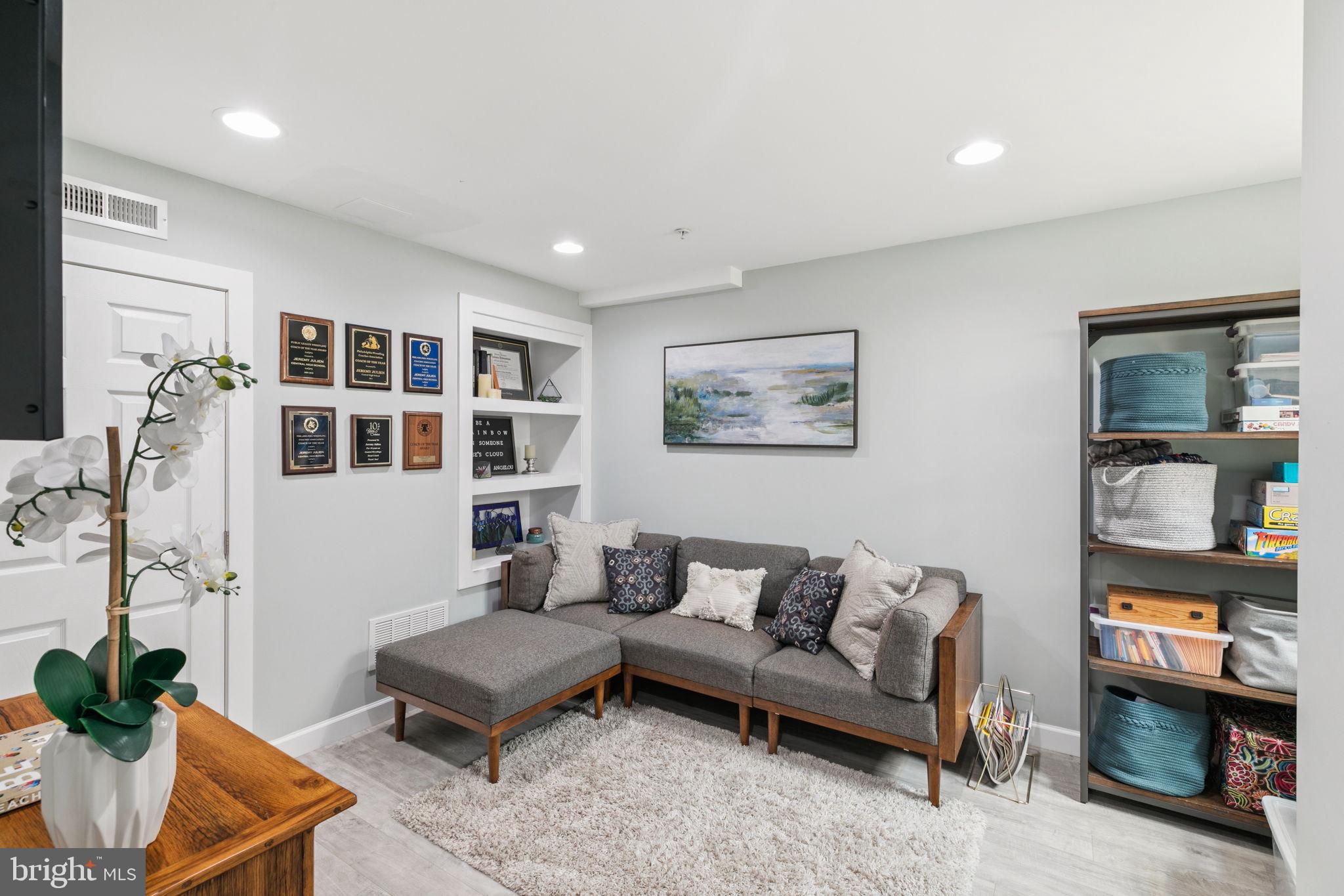 SOUTHWARK ON REED - Residential Lease