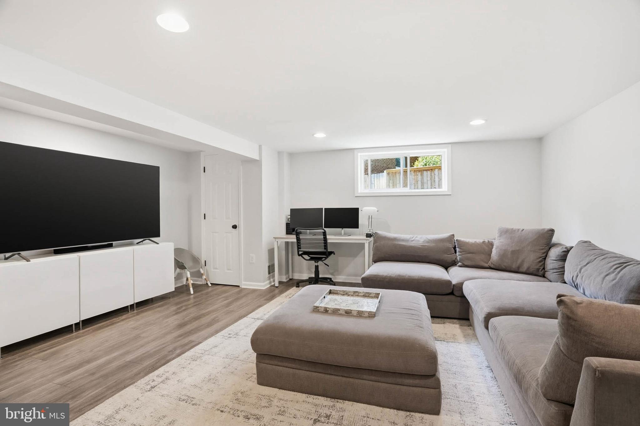 GARRETT PARK ESTATES - Residential