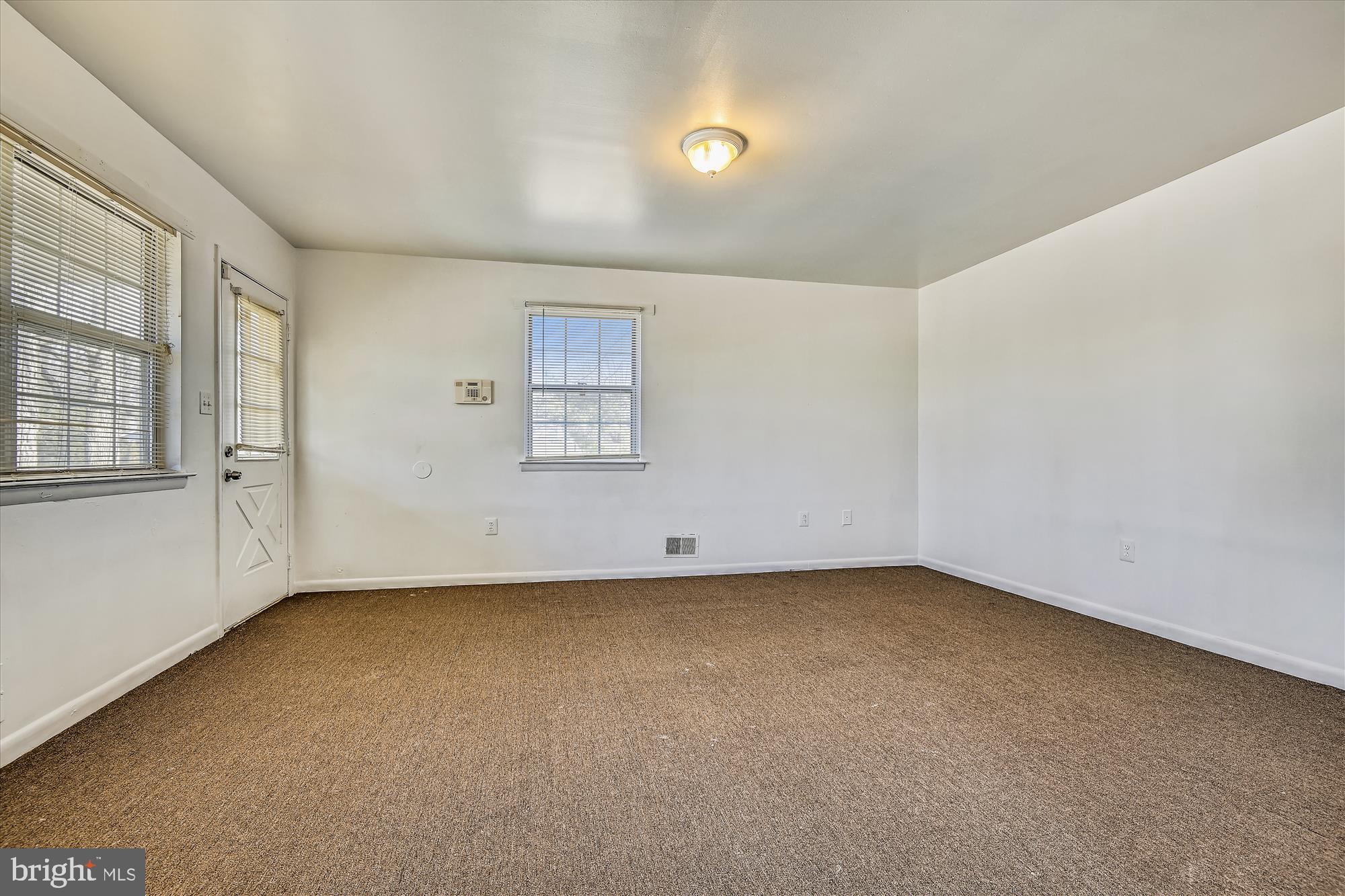 CATONSVILLE MANOR - Residential