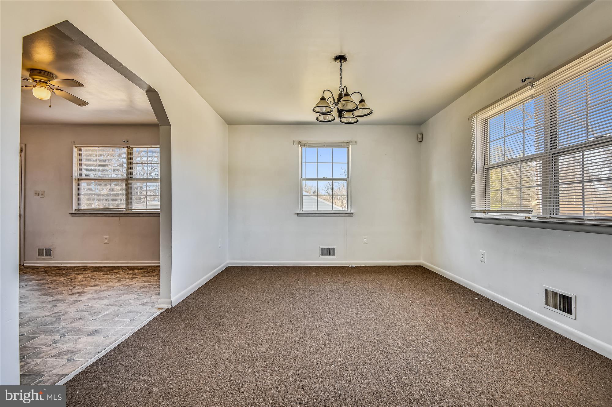 CATONSVILLE MANOR - Residential