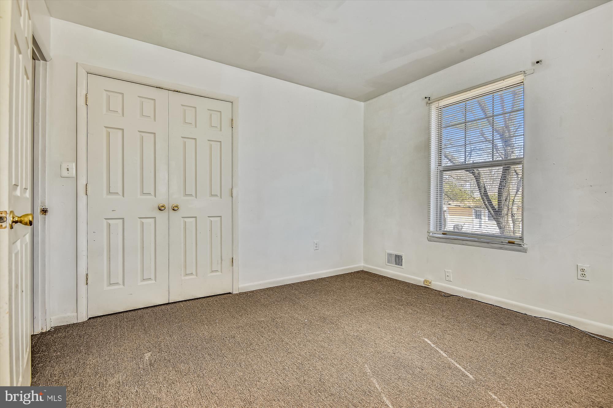 CATONSVILLE MANOR - Residential