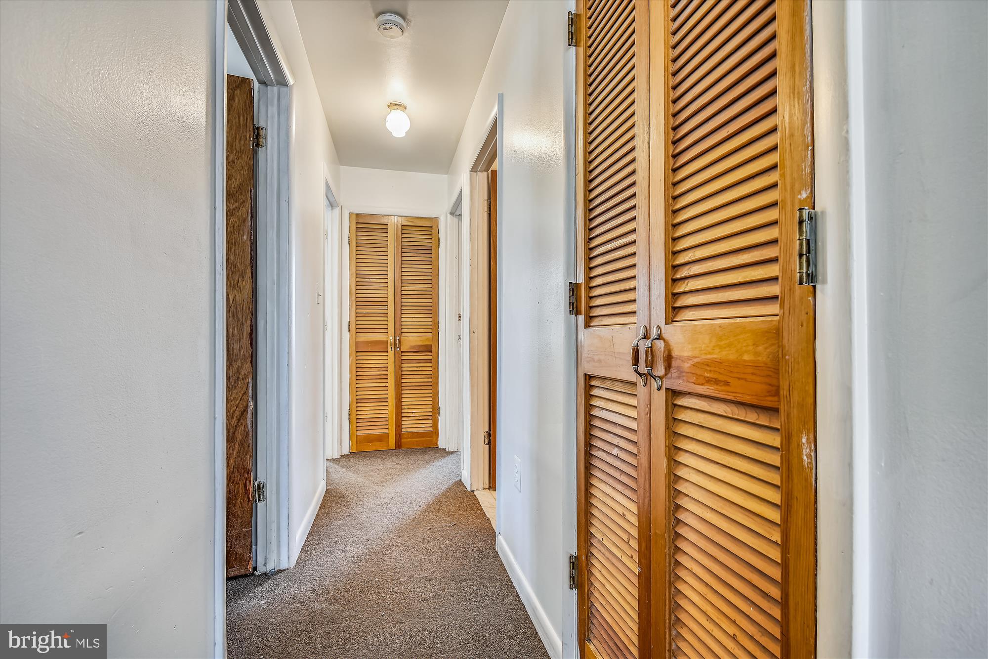 CATONSVILLE MANOR - Residential