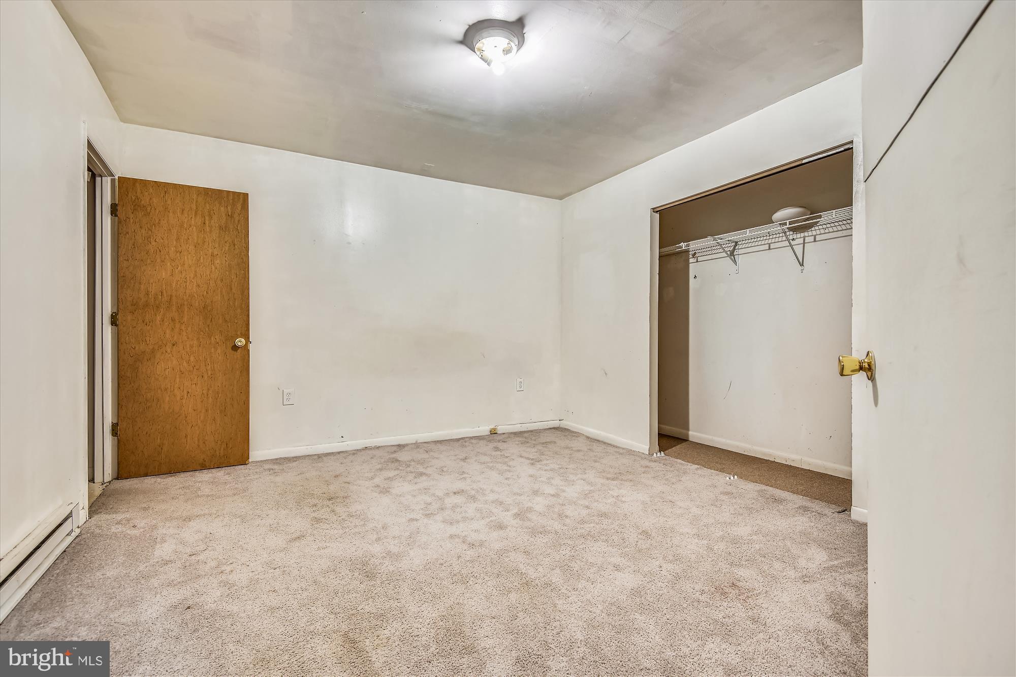 CATONSVILLE MANOR - Residential