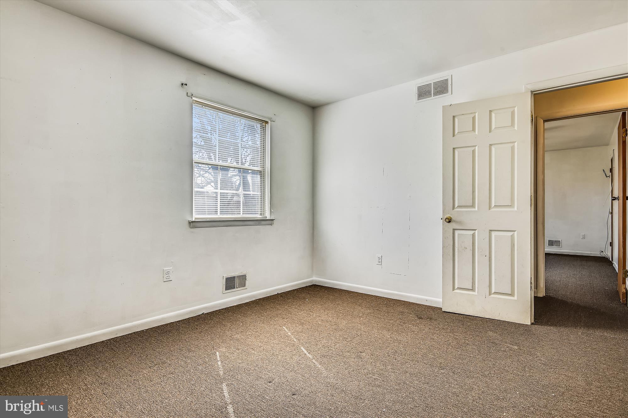 CATONSVILLE MANOR - Residential