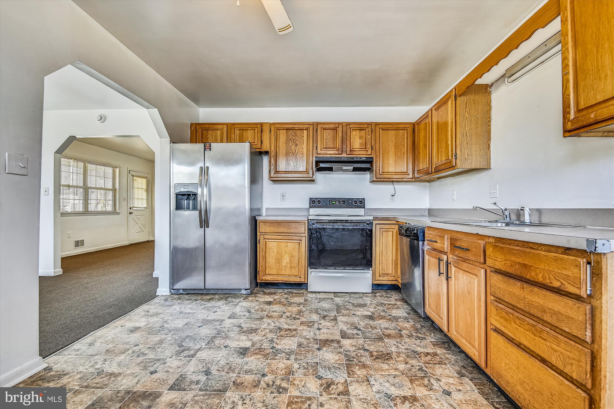 CATONSVILLE MANOR - Residential