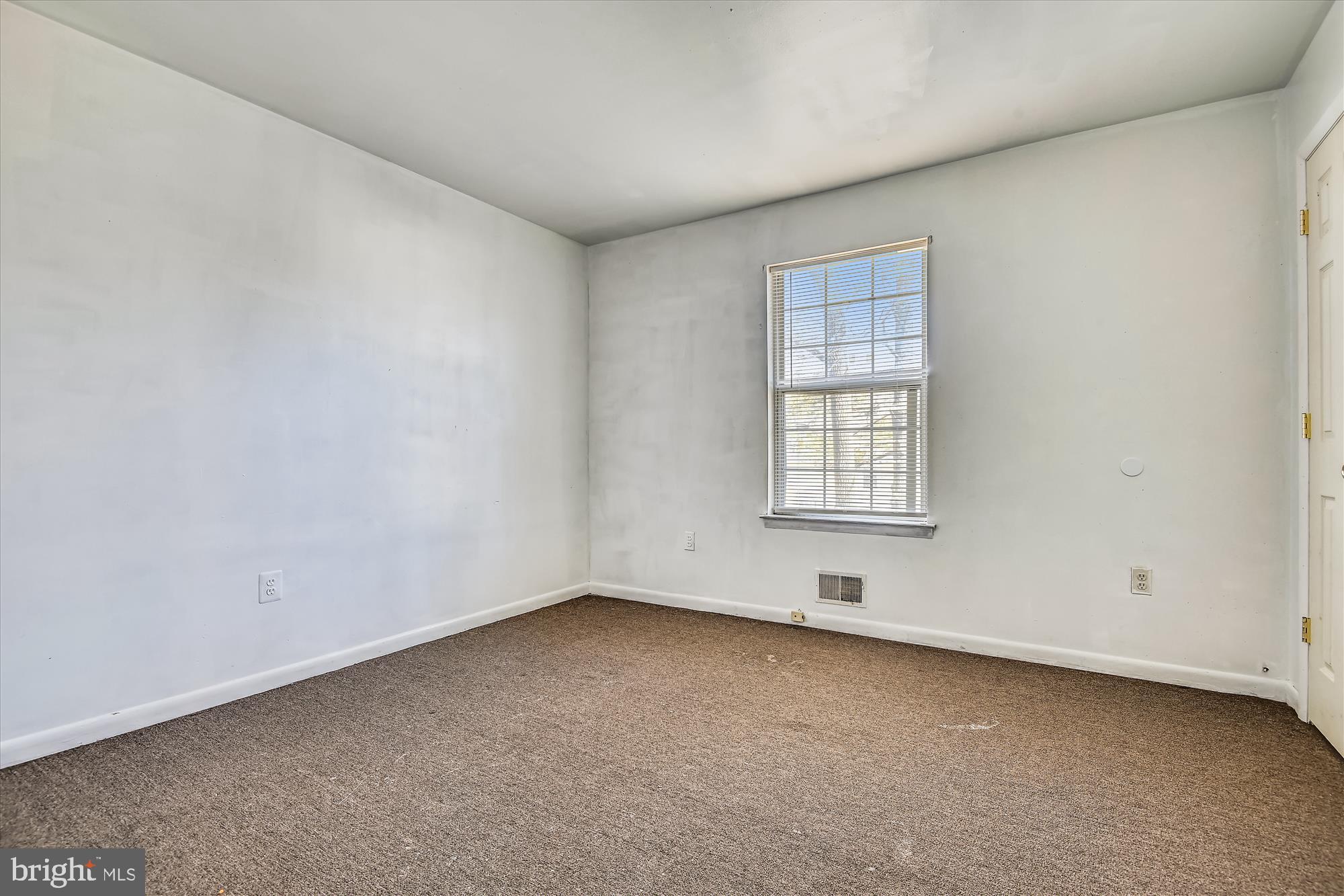 CATONSVILLE MANOR - Residential