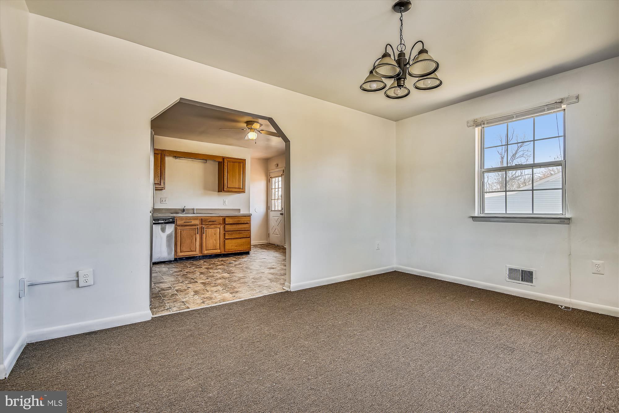 CATONSVILLE MANOR - Residential