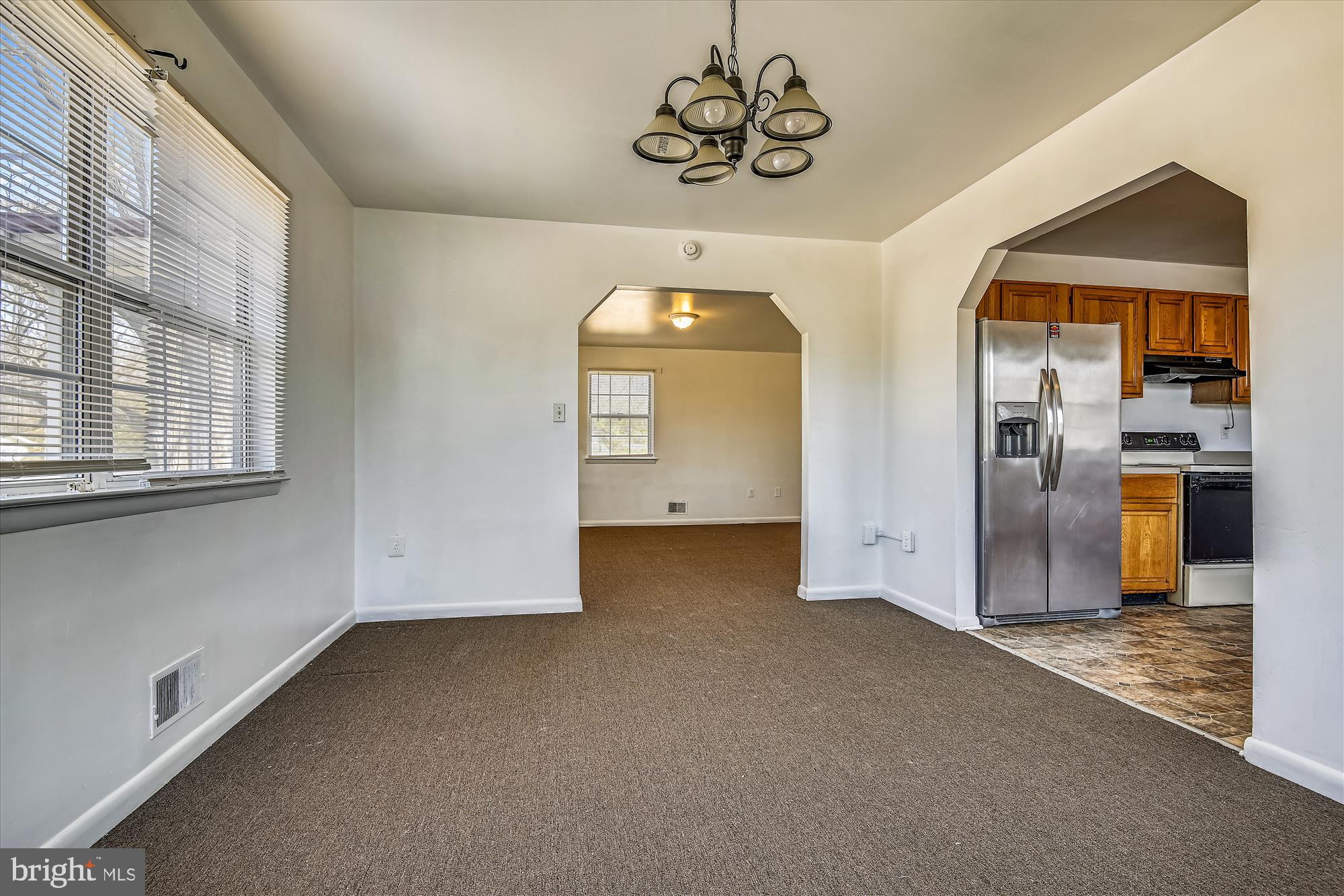 CATONSVILLE MANOR - Residential