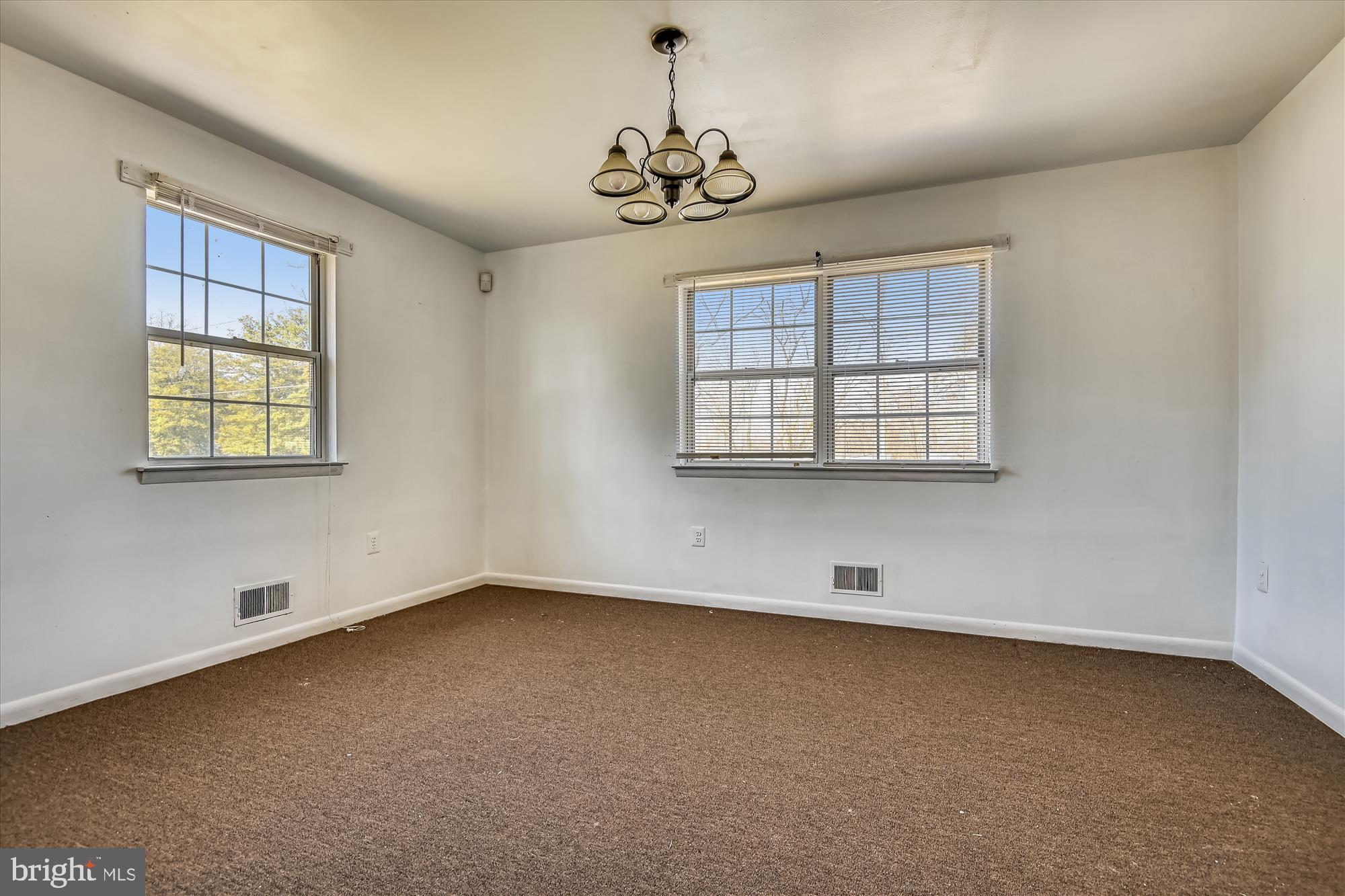 CATONSVILLE MANOR - Residential