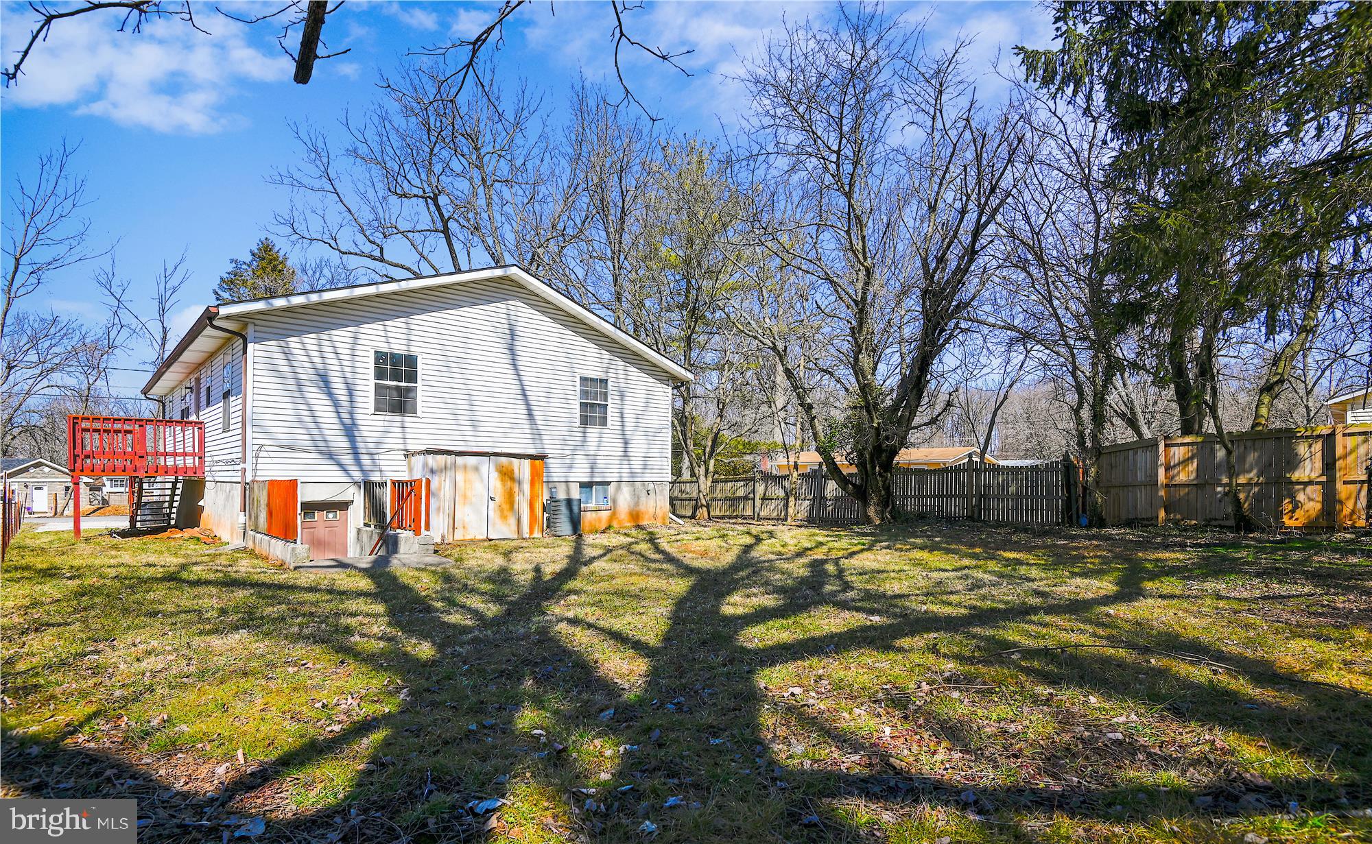 CATONSVILLE MANOR - Residential