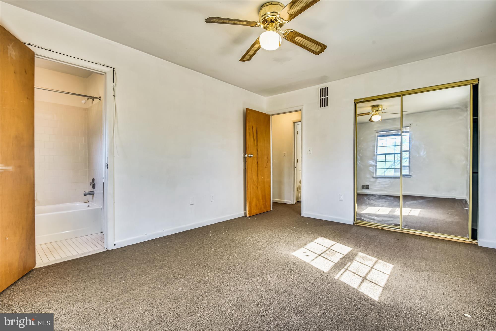 CATONSVILLE MANOR - Residential