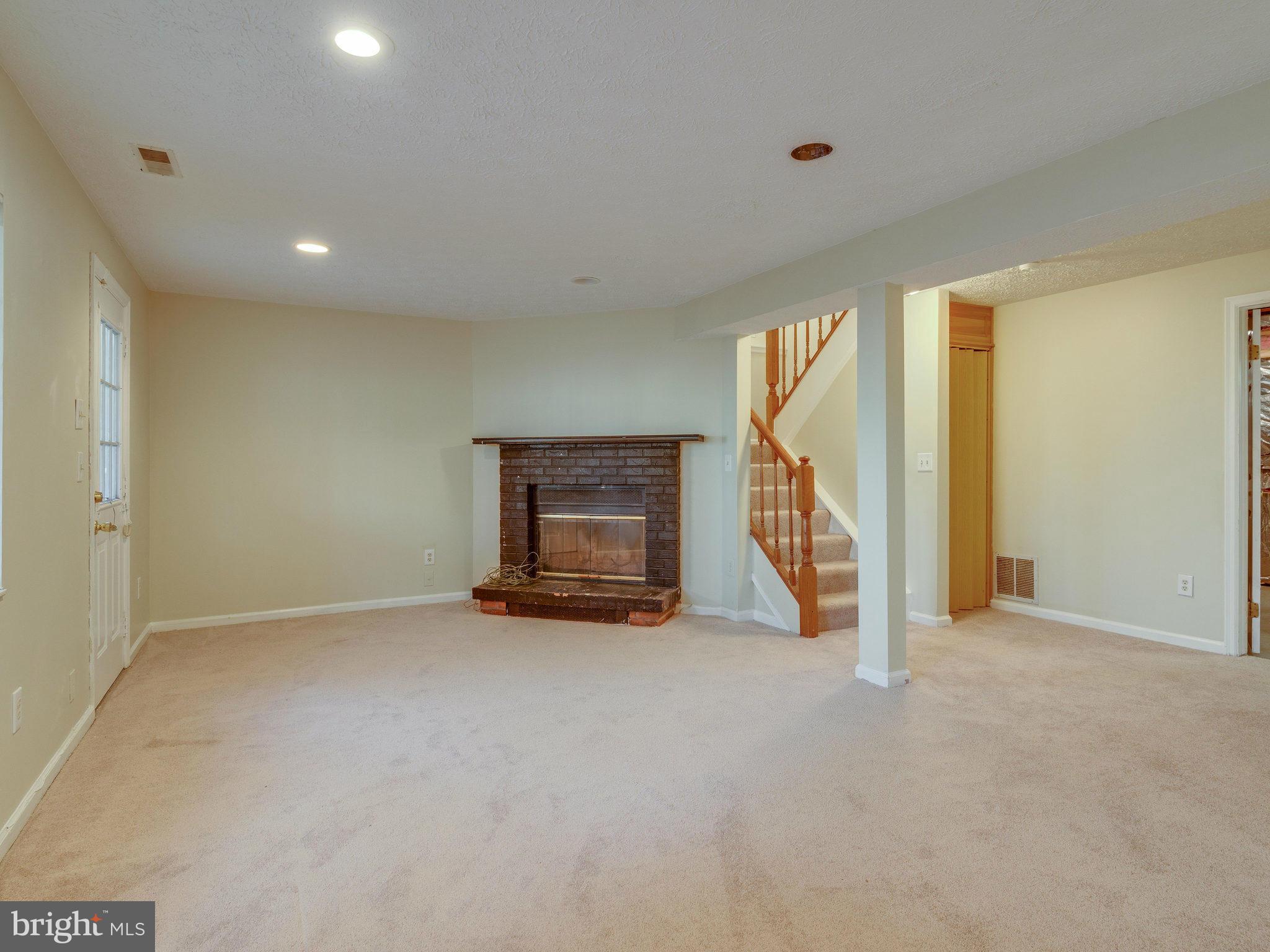 POTOMAC FAIRWAYS - Farm