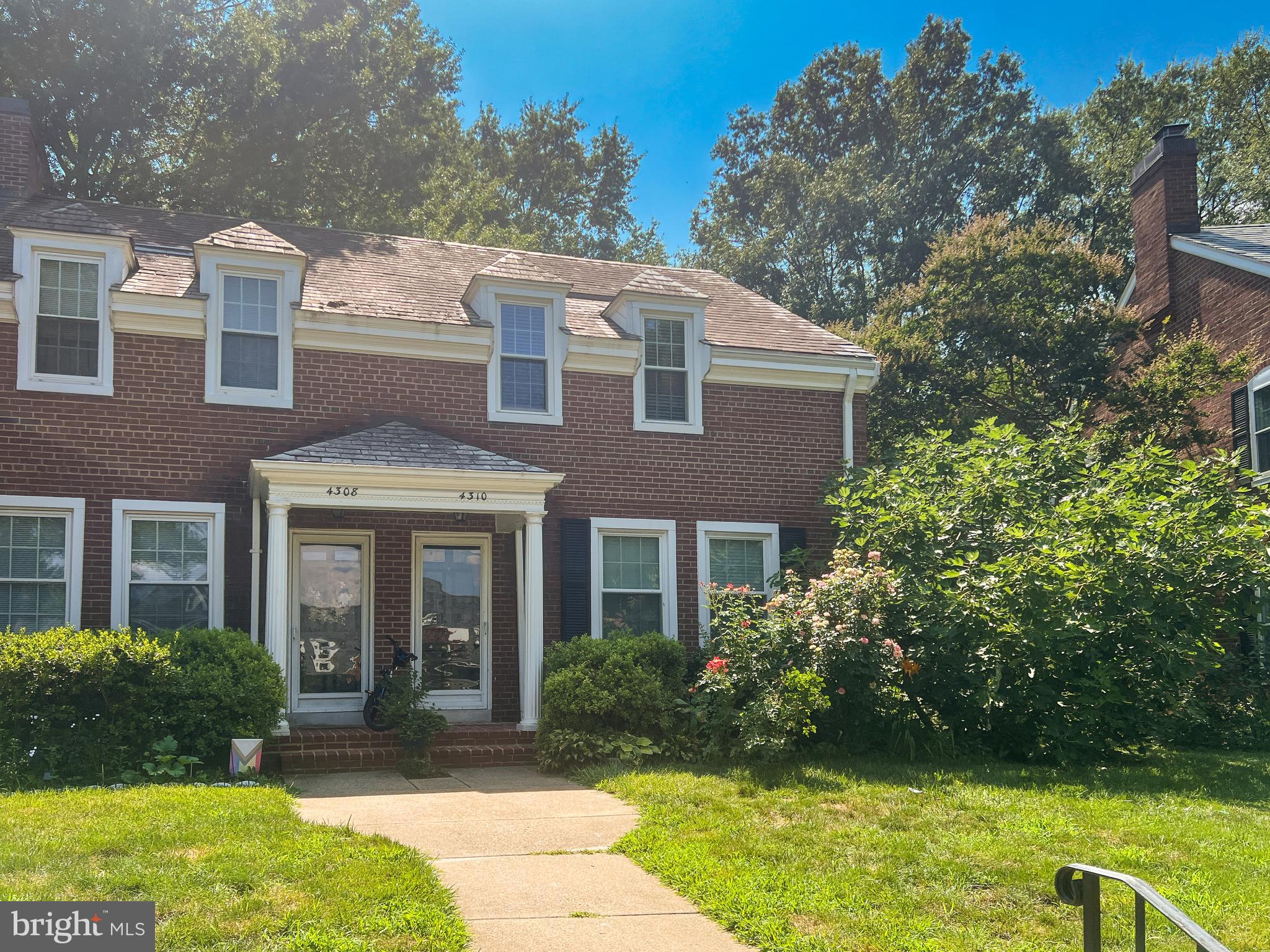 FAIRLINGTON ARBORS - Residential