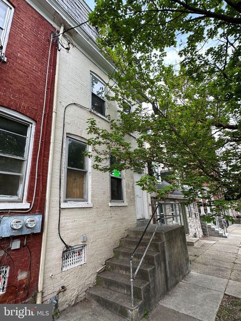 Photo of 327 N MULBERRY ST, LANCASTER, PA 17603 (MLS # PALA2033206)