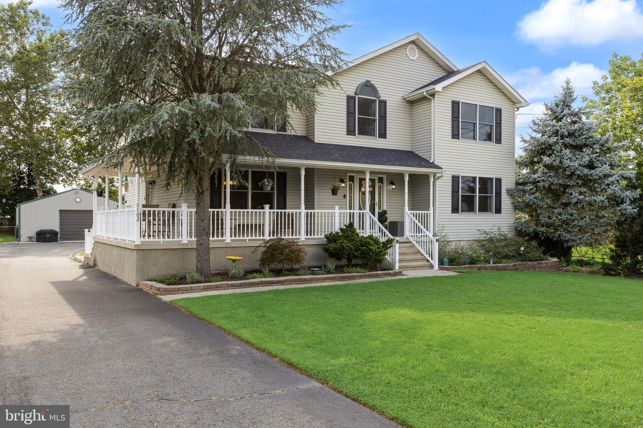 1102 S FAIRVIEW STREET