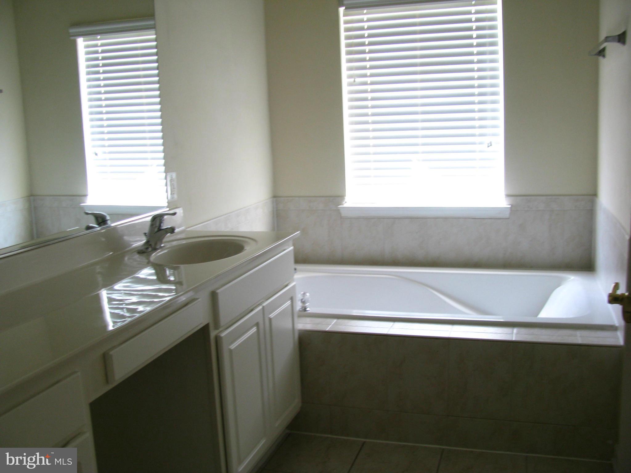 FOREST PARK - Residential Lease