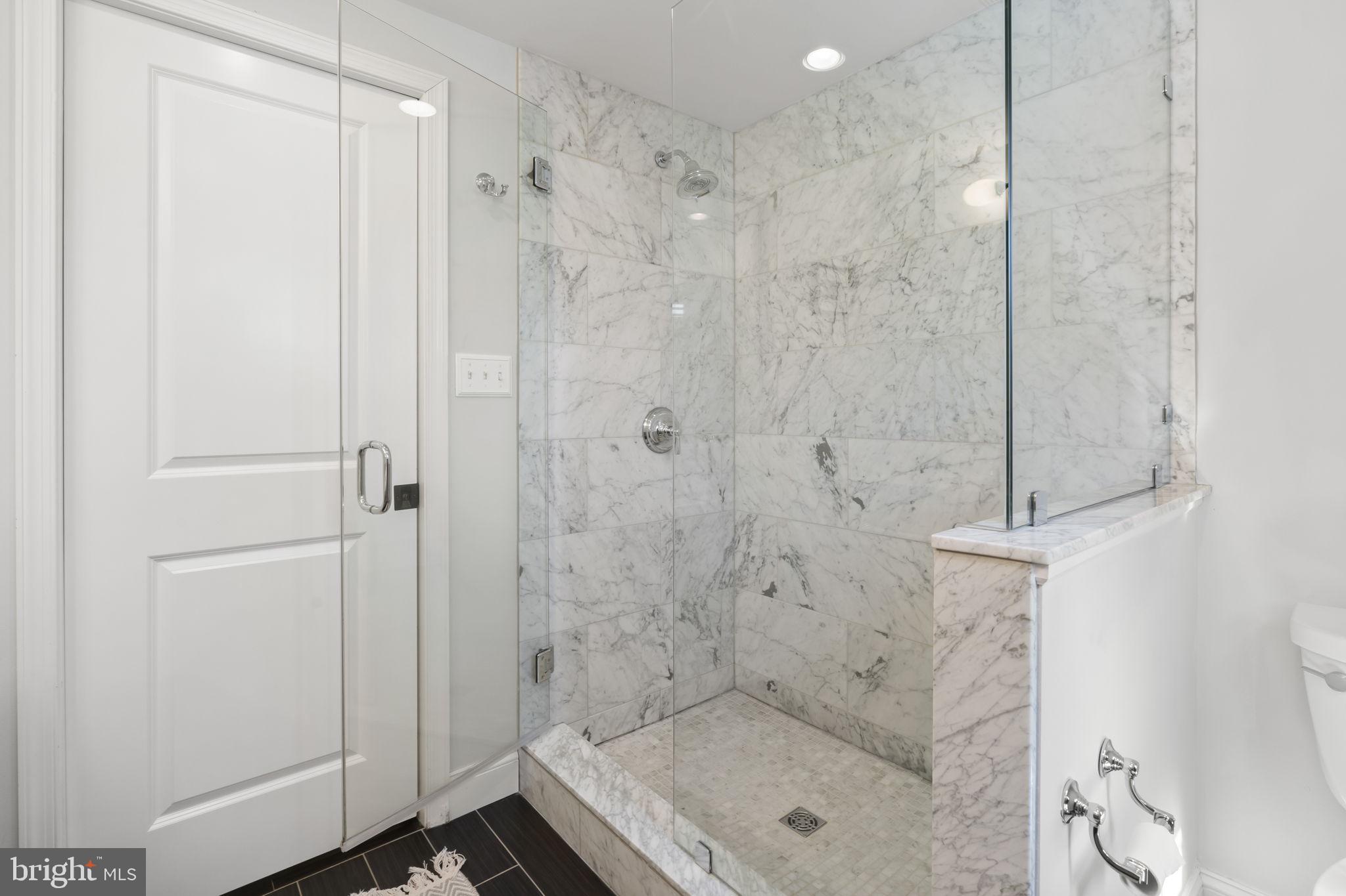 CREEKSIDE AT BLUE BELL - Residential