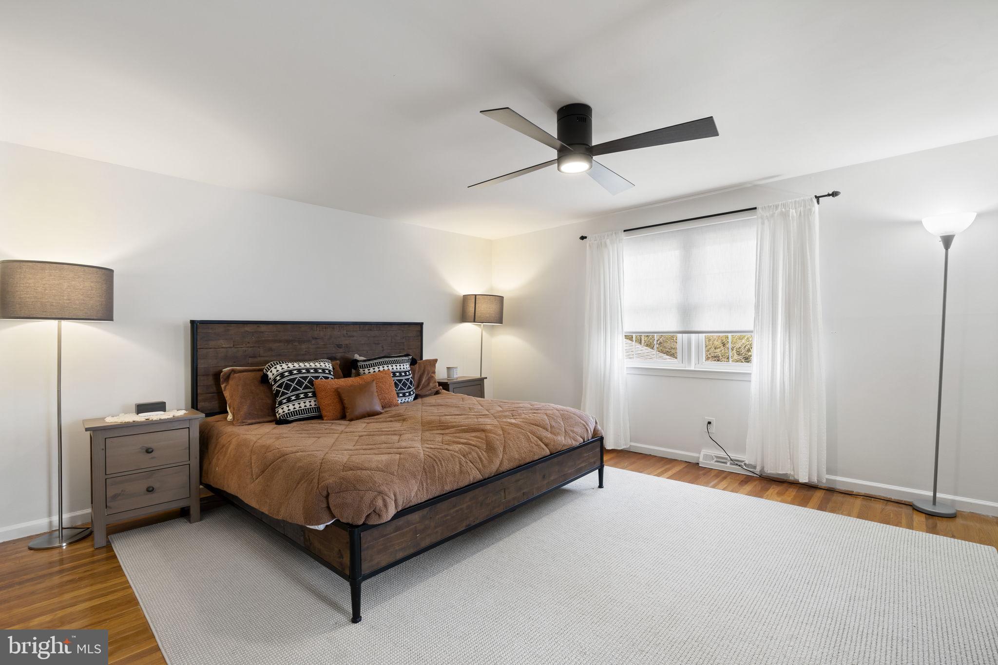 CREEKSIDE AT BLUE BELL - Residential