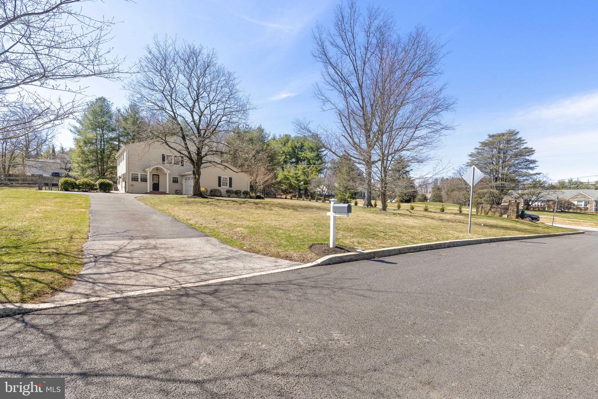 CREEKSIDE AT BLUE BELL - Residential