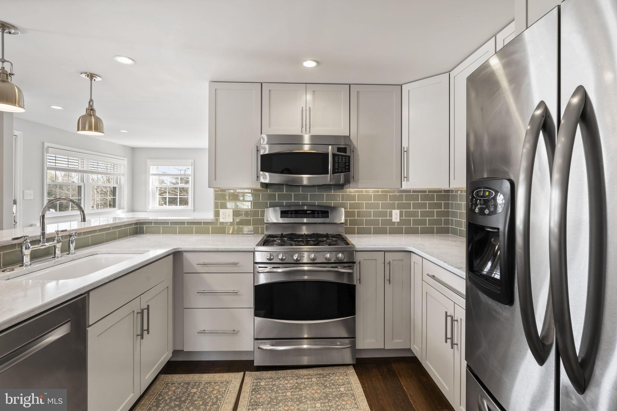 CREEKSIDE AT BLUE BELL - Residential