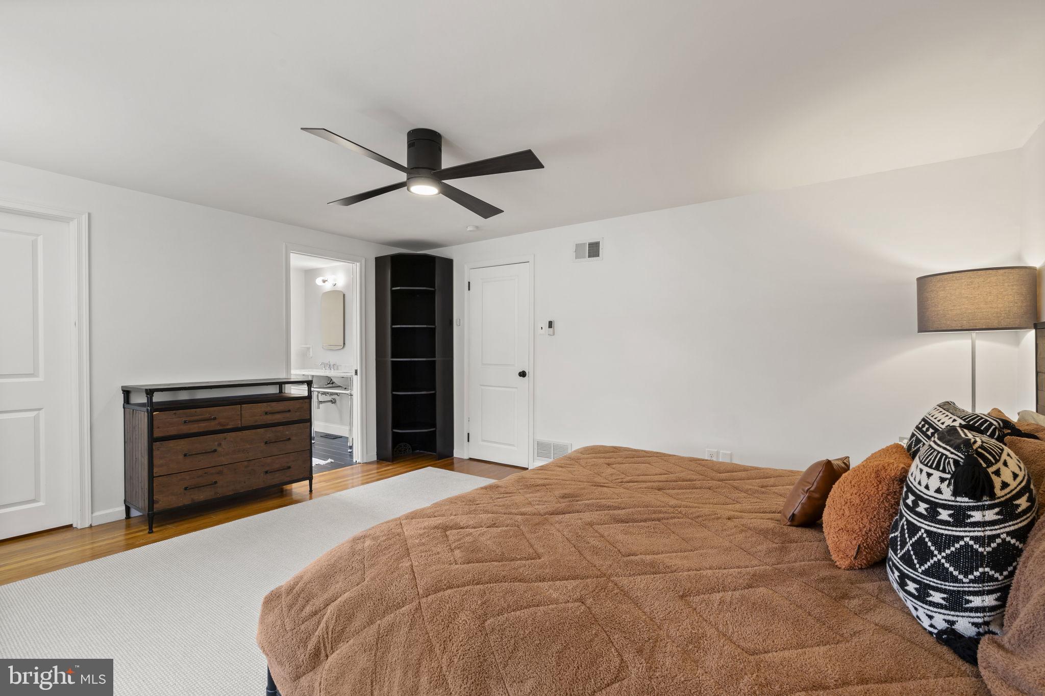 CREEKSIDE AT BLUE BELL - Residential