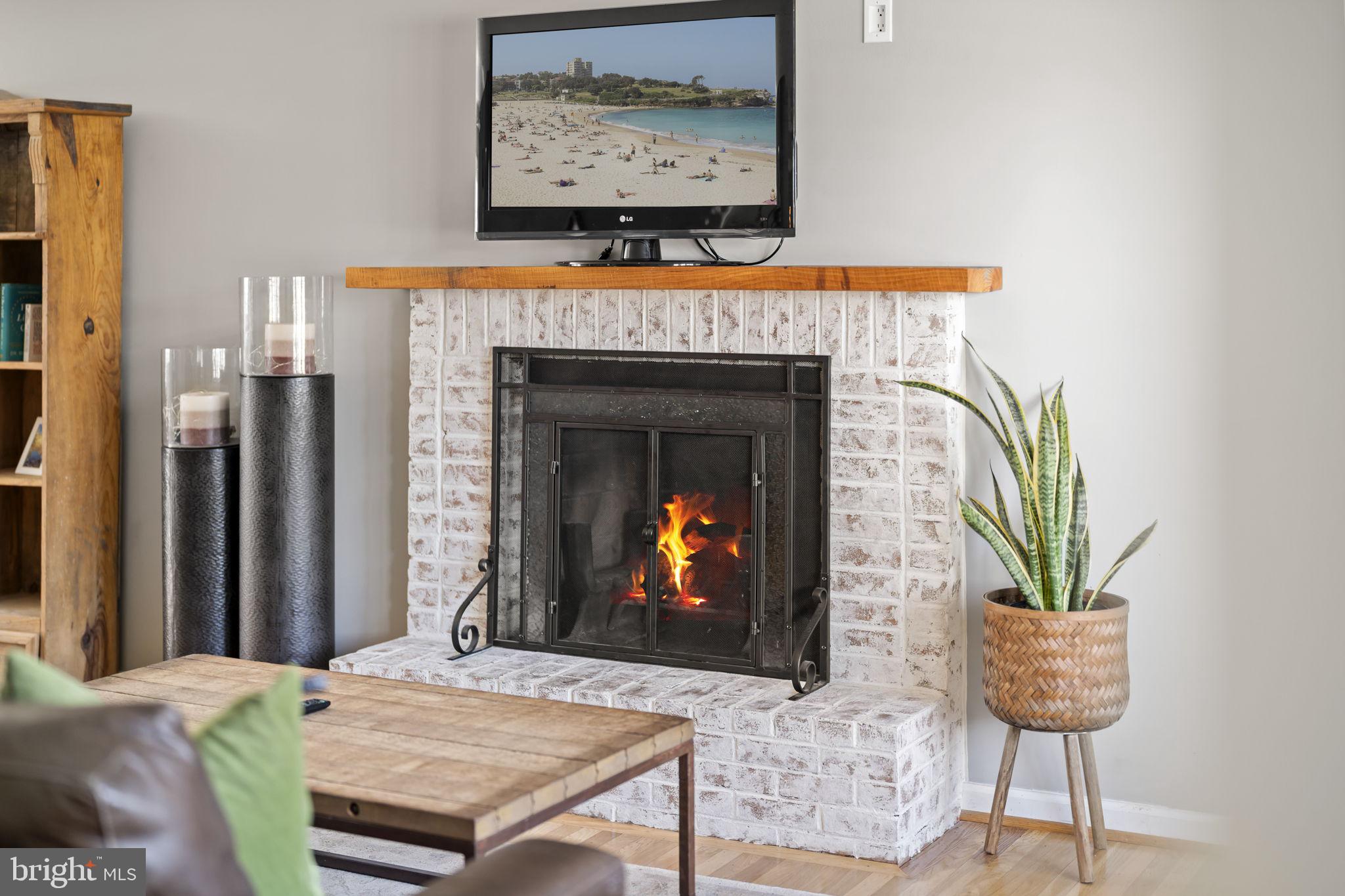 CREEKSIDE AT BLUE BELL - Residential