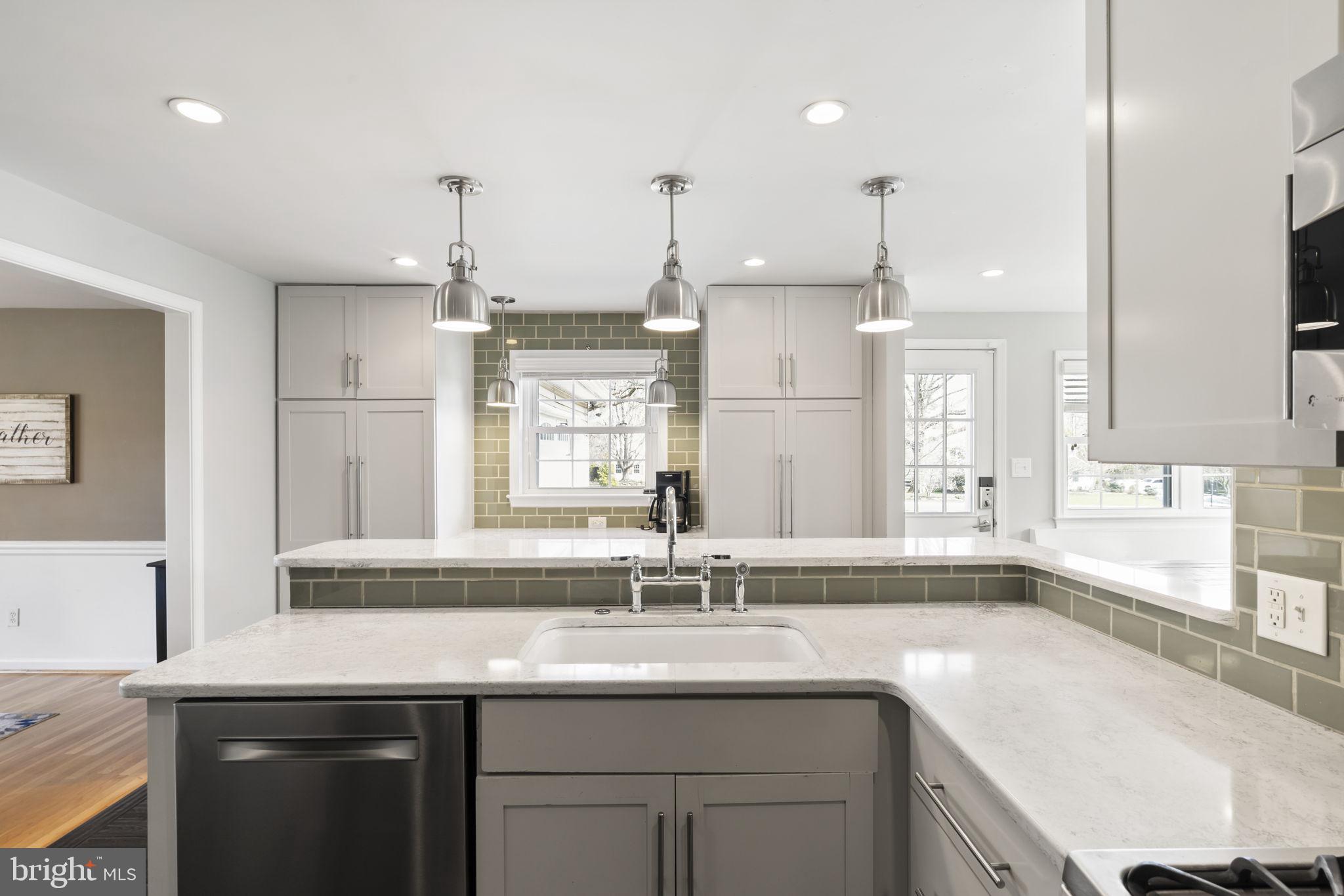 CREEKSIDE AT BLUE BELL - Residential