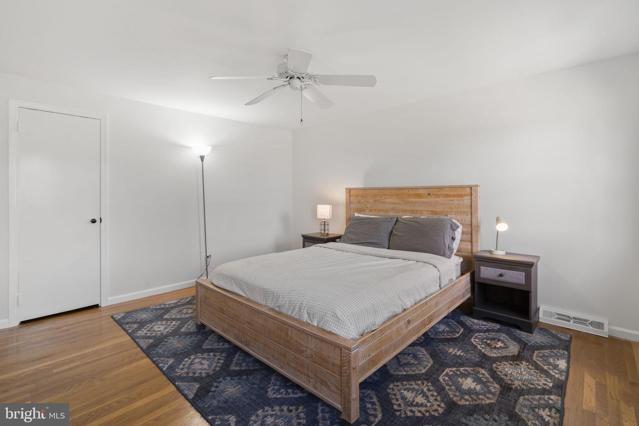 CREEKSIDE AT BLUE BELL - Residential