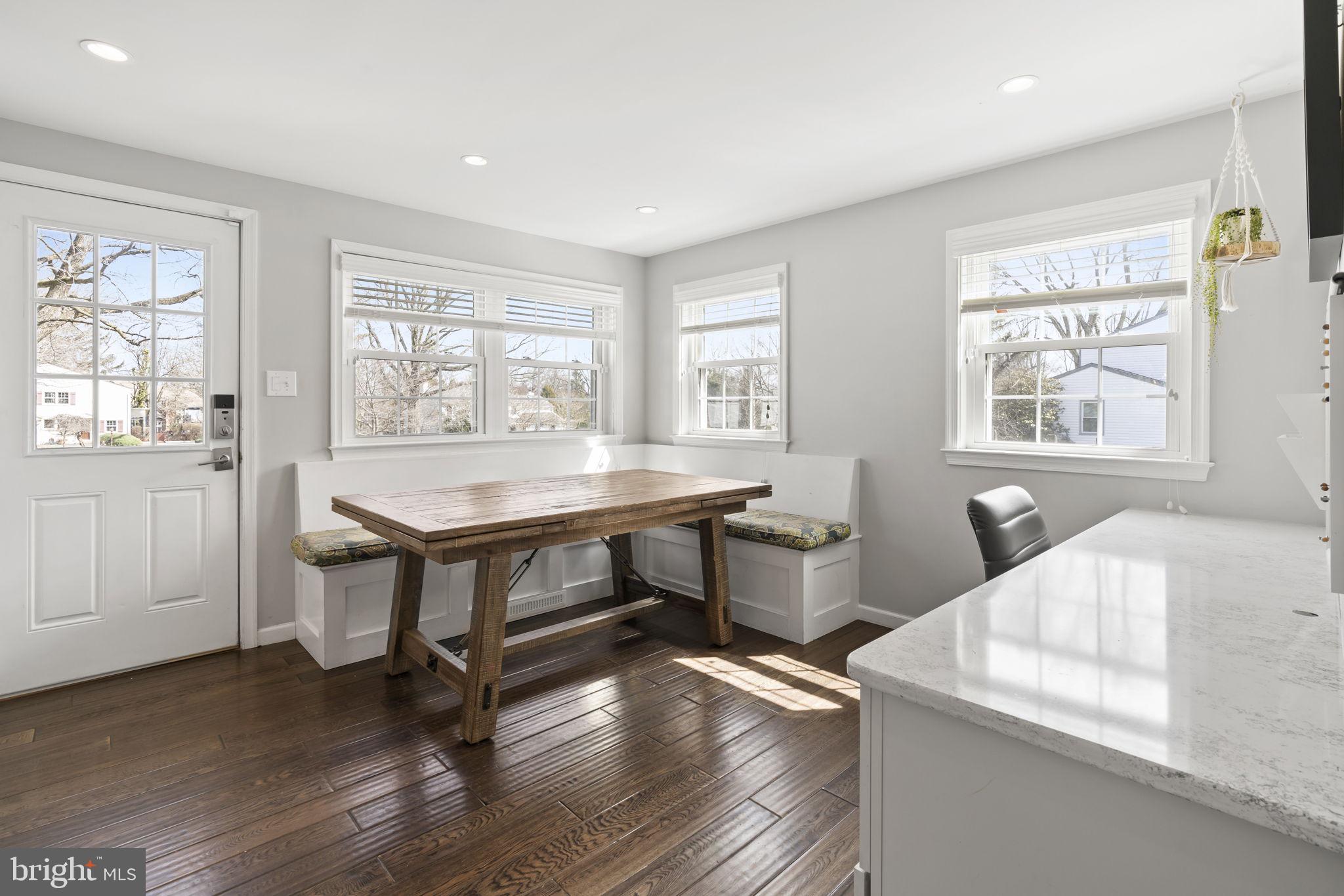 CREEKSIDE AT BLUE BELL - Residential