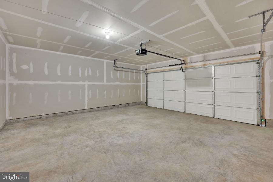 MAGNOLIA SPRINGS - Residential