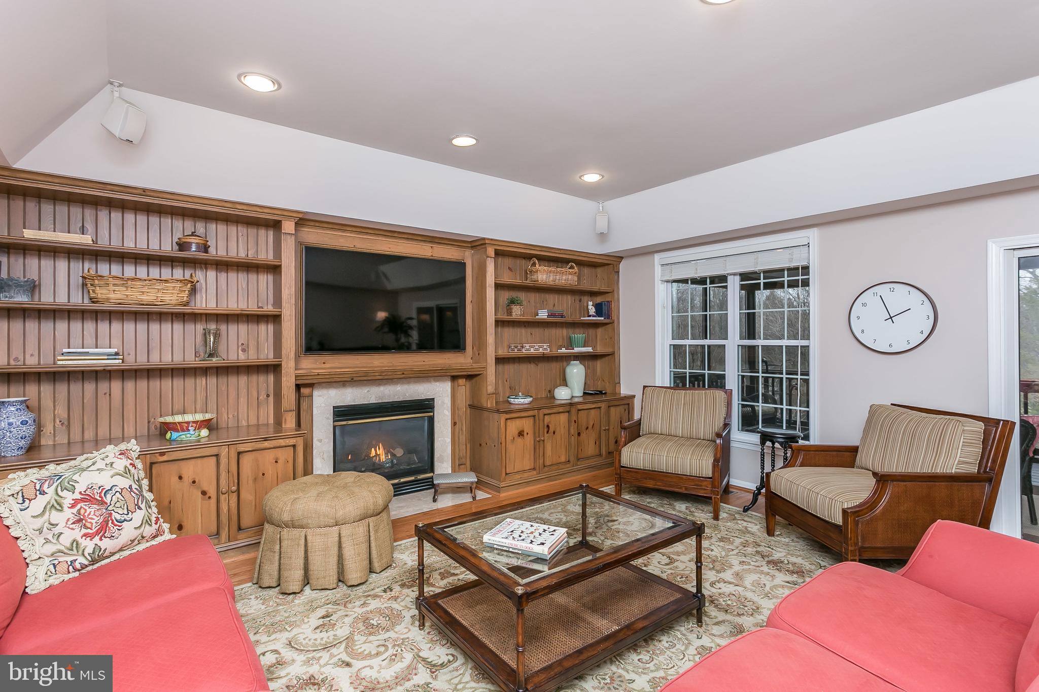 BEAVERBROOK - Residential