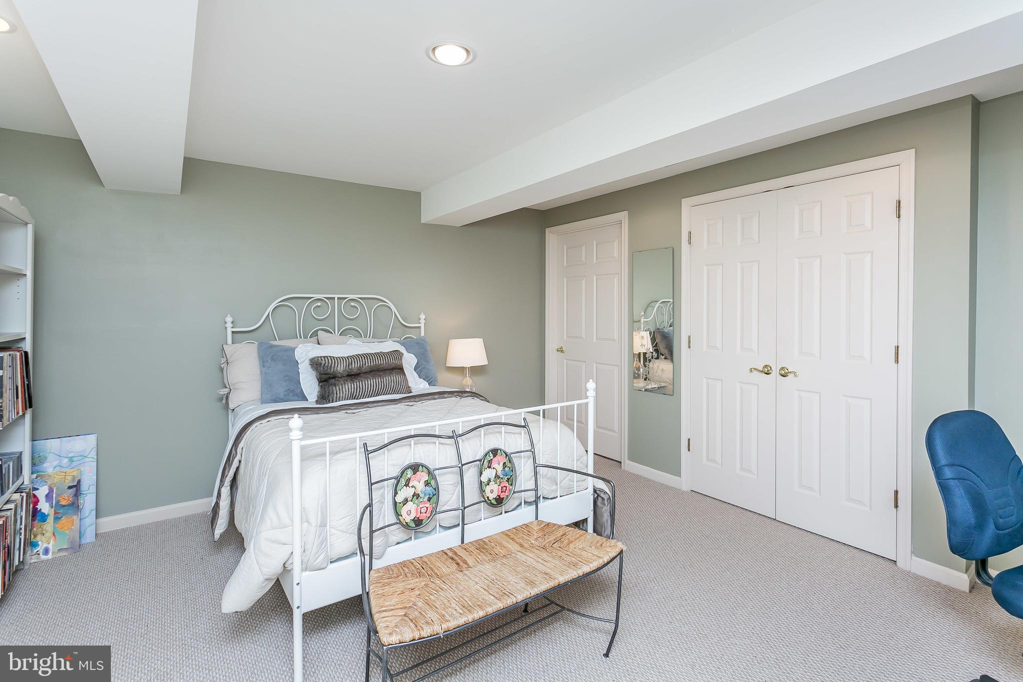 BEAVERBROOK - Residential