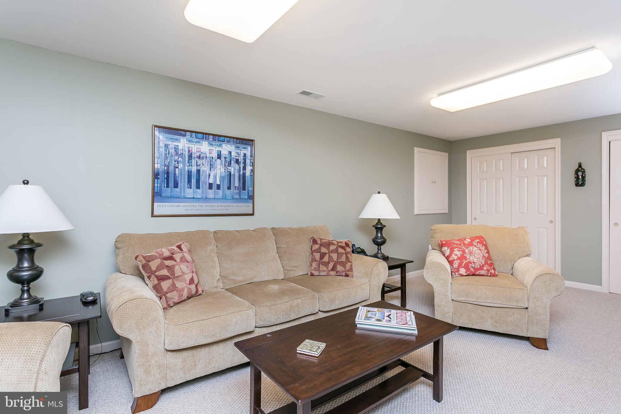 BEAVERBROOK - Residential