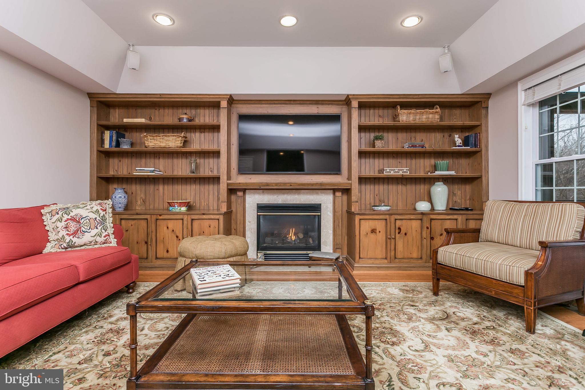 BEAVERBROOK - Residential