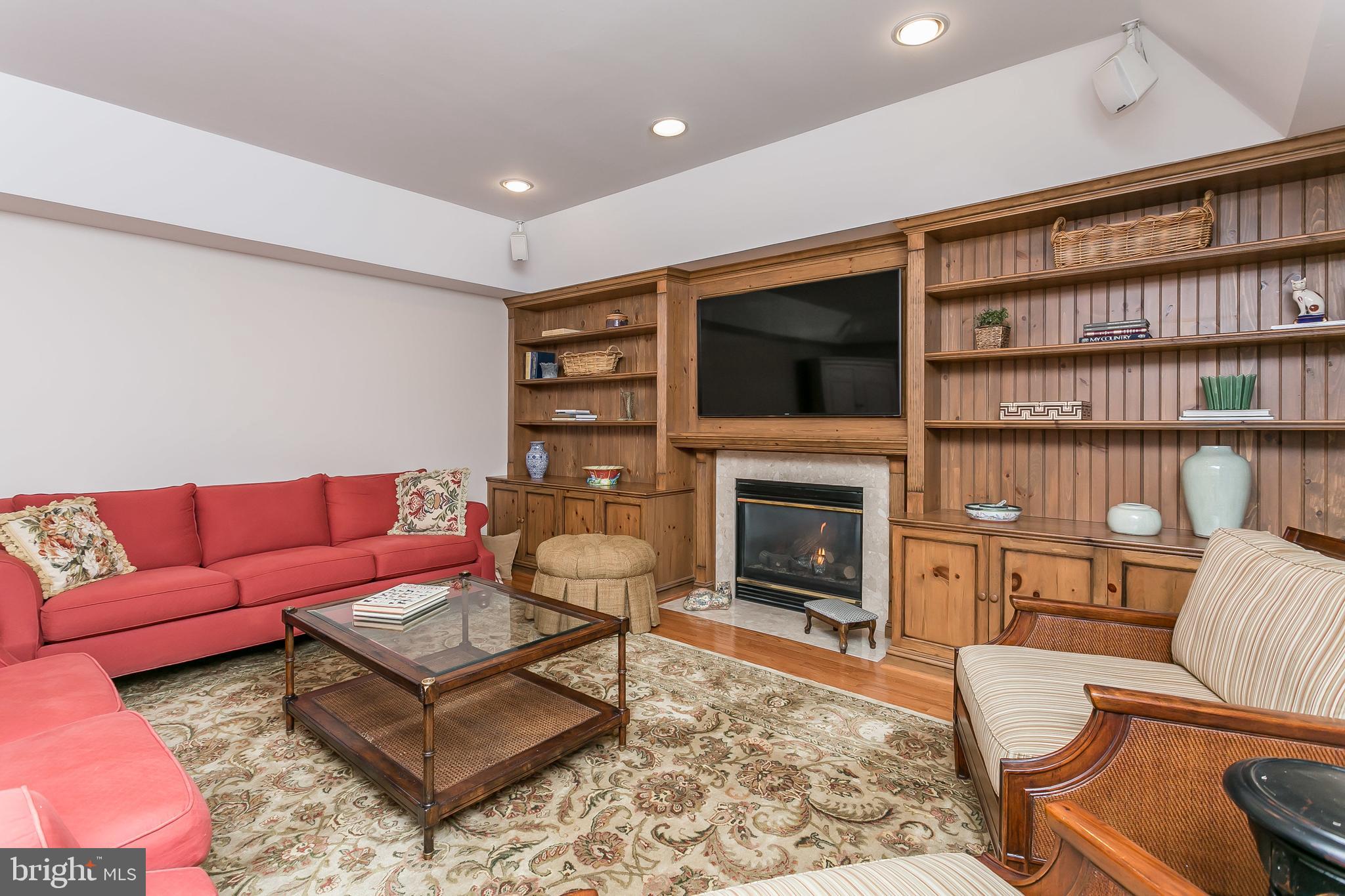 BEAVERBROOK - Residential