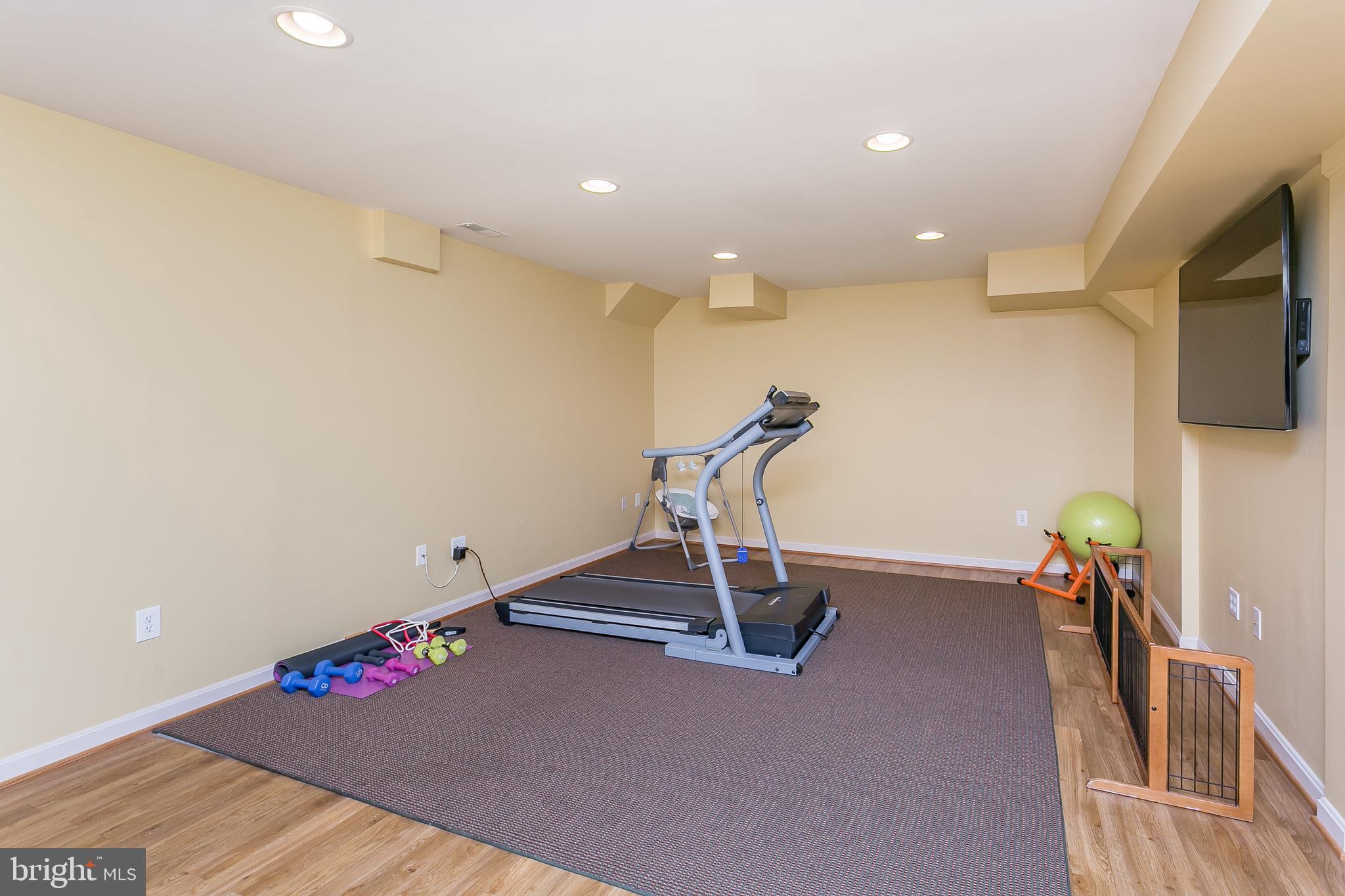 BEAVERBROOK - Residential