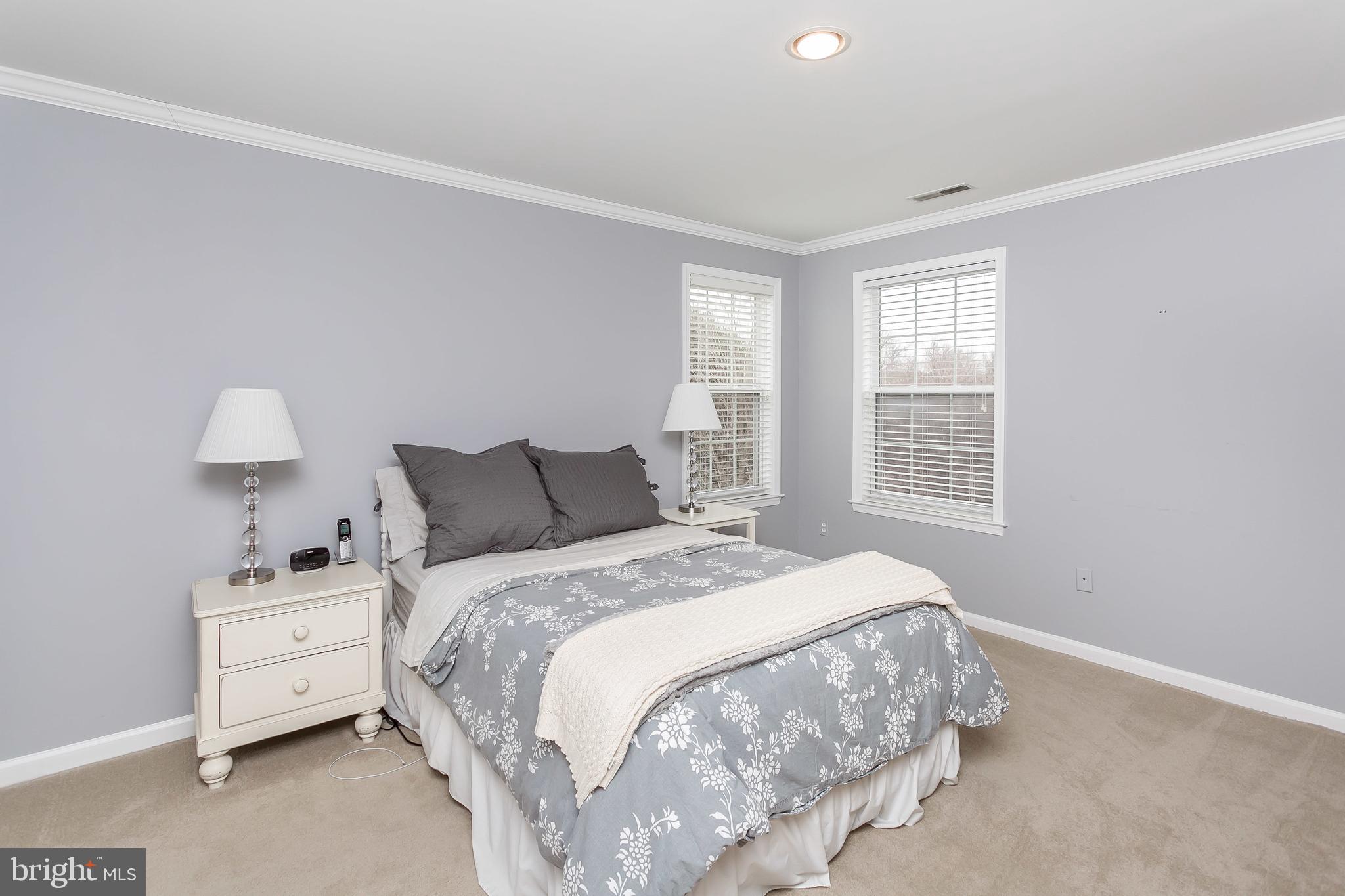 BEAVERBROOK - Residential