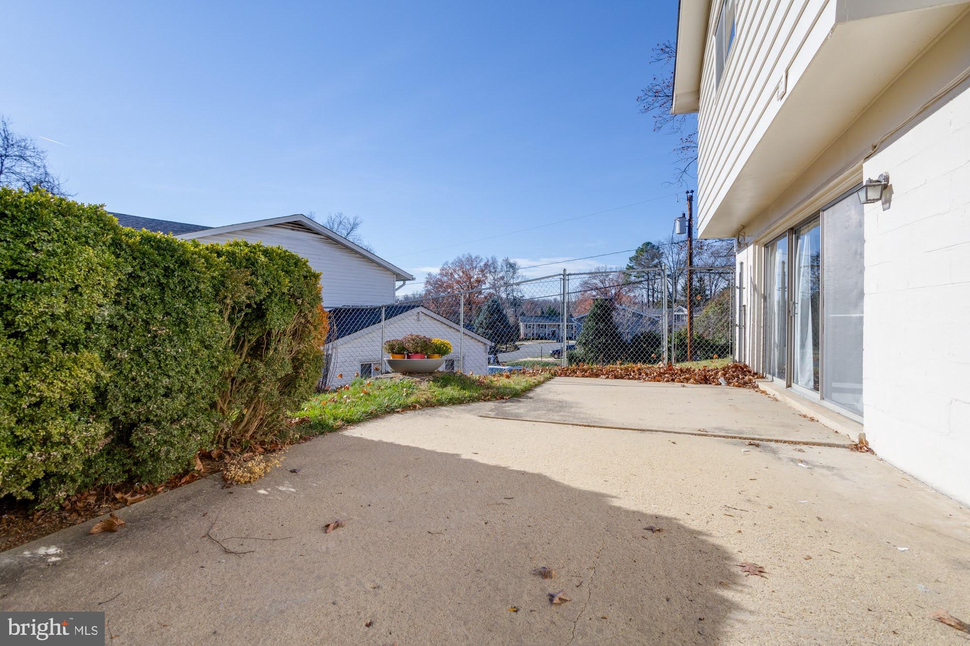 CANTERBURY WOODS - Residential