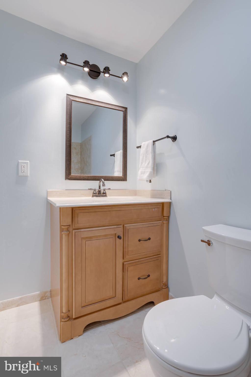 CANTERBURY WOODS - Residential