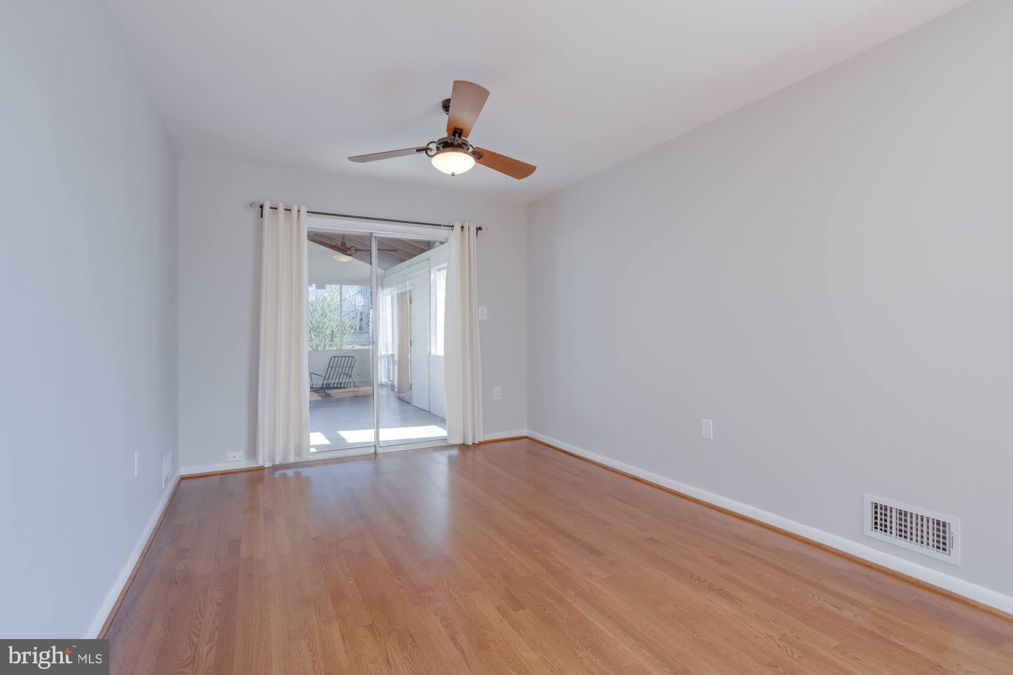 CANTERBURY WOODS - Residential