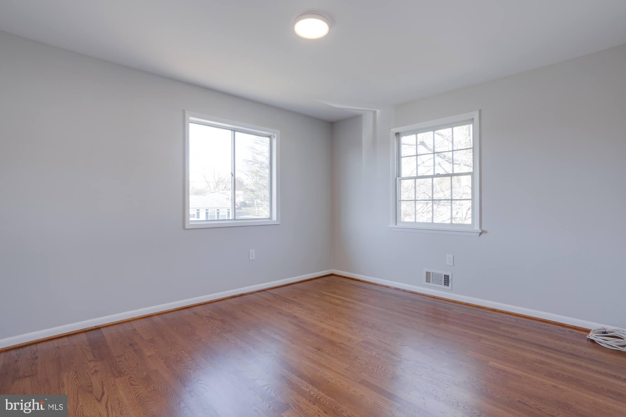 CANTERBURY WOODS - Residential